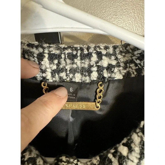 Express Black/White Wool Blend Crop Blazer Size 6 Y2K - Picture 2 of 8